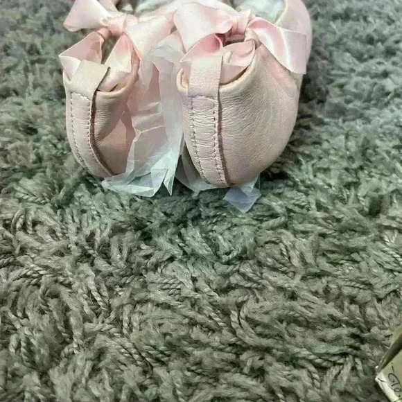 Designer’s Touch Sabrina Ballet Leather Flats (Size 12 girls) - Picture 3 of 6